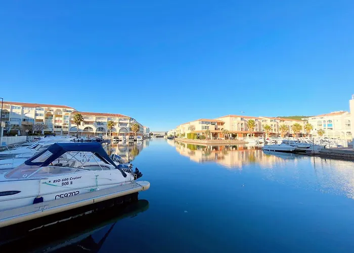 Superbe 2 Pieces Mezzanine, Pres Plage, Parking Inclus, Animaux Admis - Fr-1-338-528 * Sète